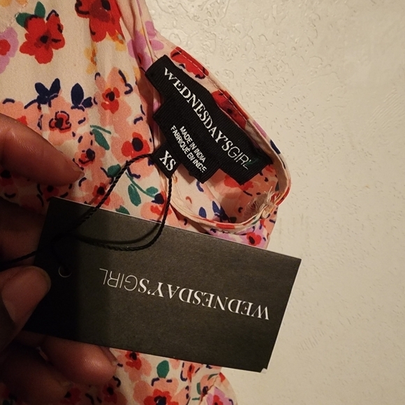 Wednesday's Girl Maternity Tiered Miini Cami Dress Pink Ditsy Floral Sz XS NWT - Picture 2 of 9